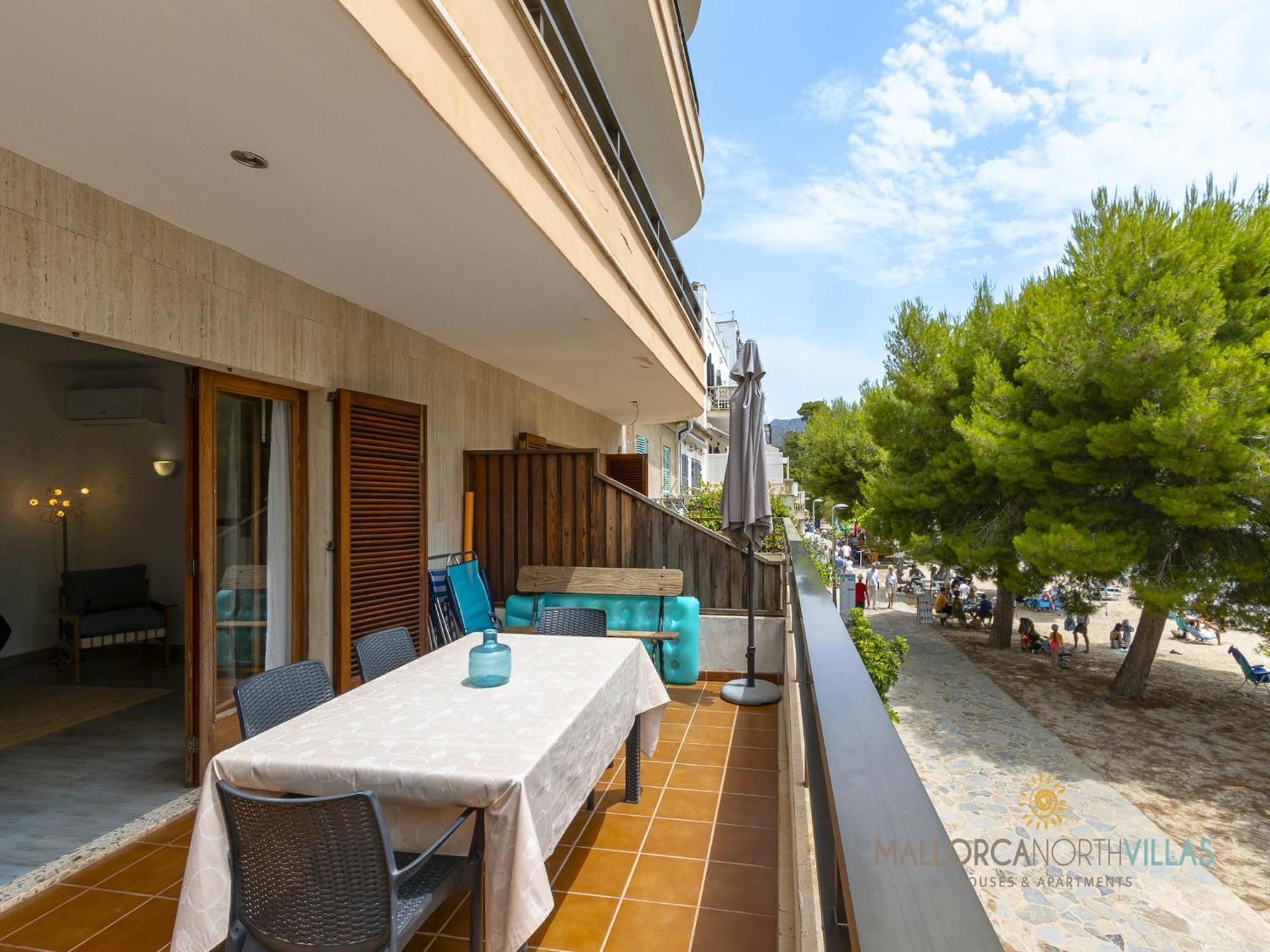 Private With Inviting Space Apartment